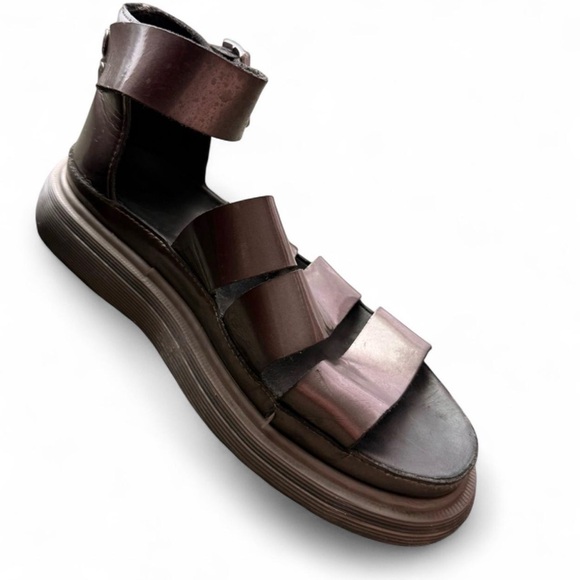 Dr. Martens Clarissa Quad Pewter Spectra Patent Leather Metallic Sandals Size 9 - Picture 5 of 8